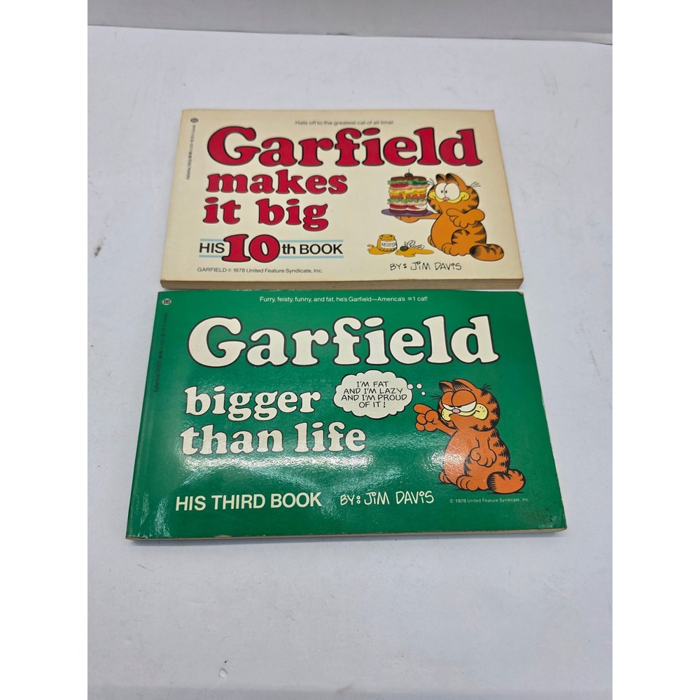 Vintage Garfield Comic Books Jim Davis 1st Edition Lot of 2 1981 1985 Paperback